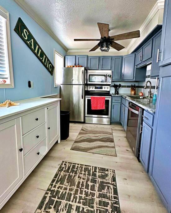 Apollo'S Escape: Your Serene Oceanfront Retreat Surfside Beach Exterior photo